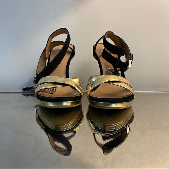 Armani Jeans Sandals - Picture 3 of 6